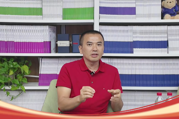 潘总1.png